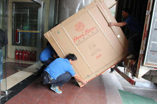 梁河钢琴贵重工艺品无忧运